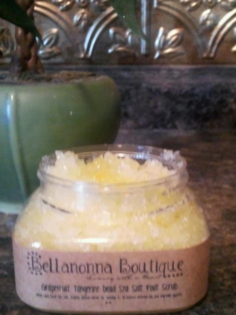 grapefruit-tangerine-foot-scrub