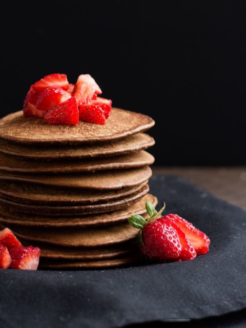 chocolate-protein-pancakes-2.jpg